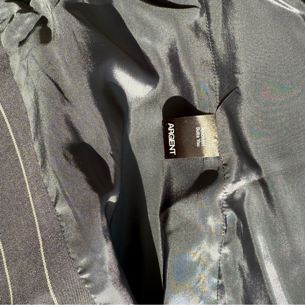 NWT. Argent Navy Pinstripe Crosby Blazer. 0. - Picture 10 of 12